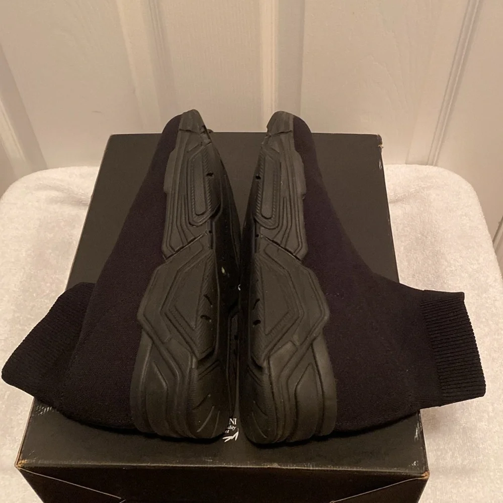 Brand New Armani Exchange Black Knit Sneakers…size 9 - Picture 5 of 10